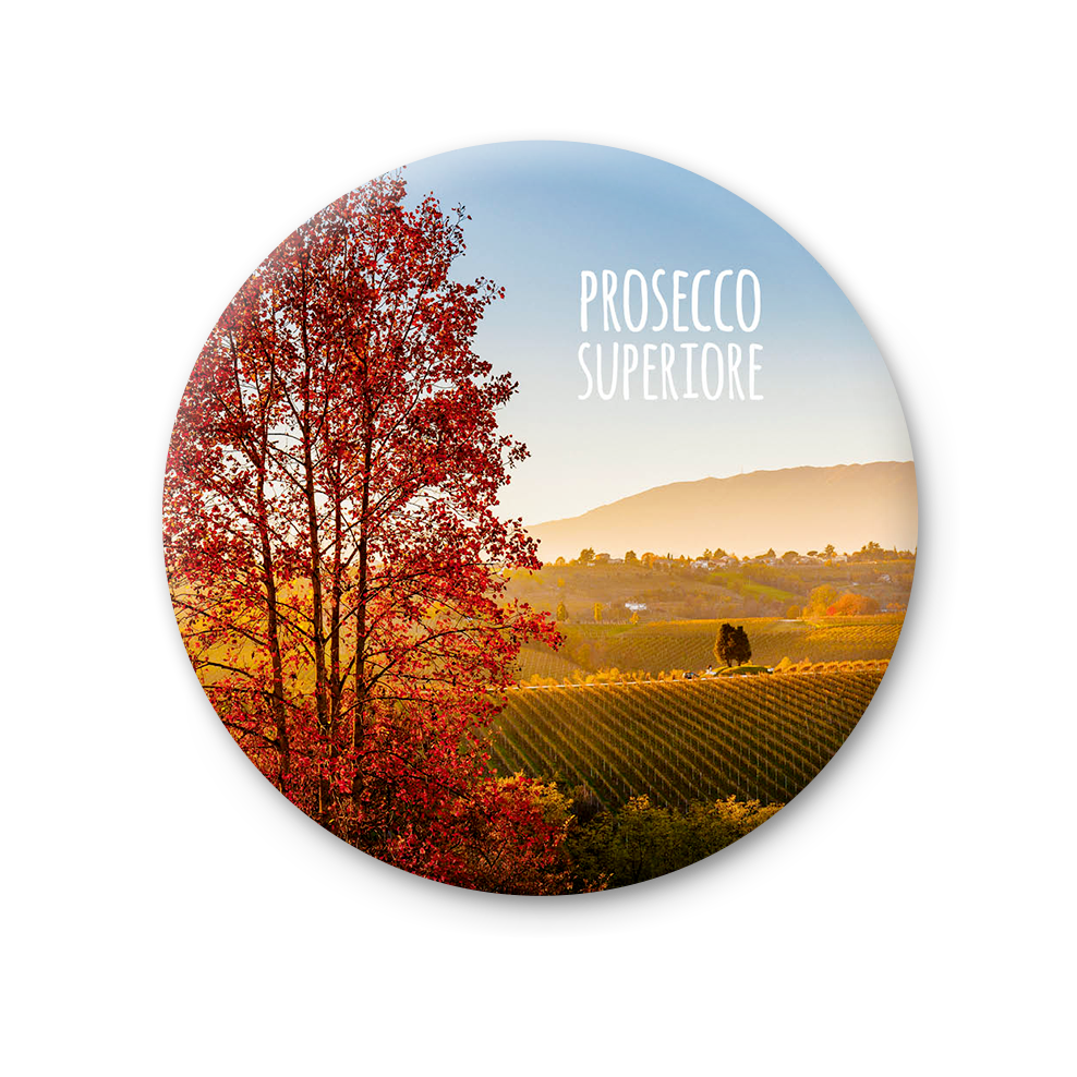 Veneto, tramonto autunnale sui vigneti del Prosecco